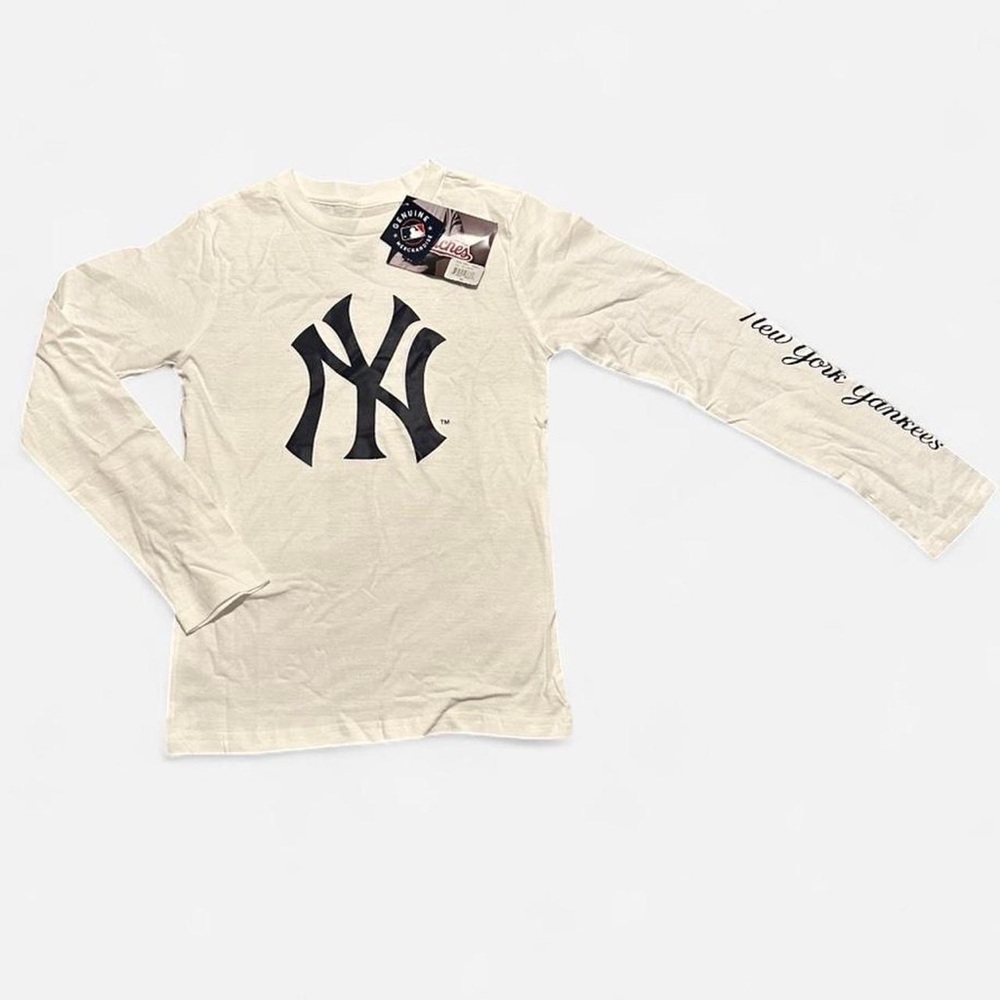 NWT MLB kids white long sleeved tee shirt w New York Yankees logo youth medium